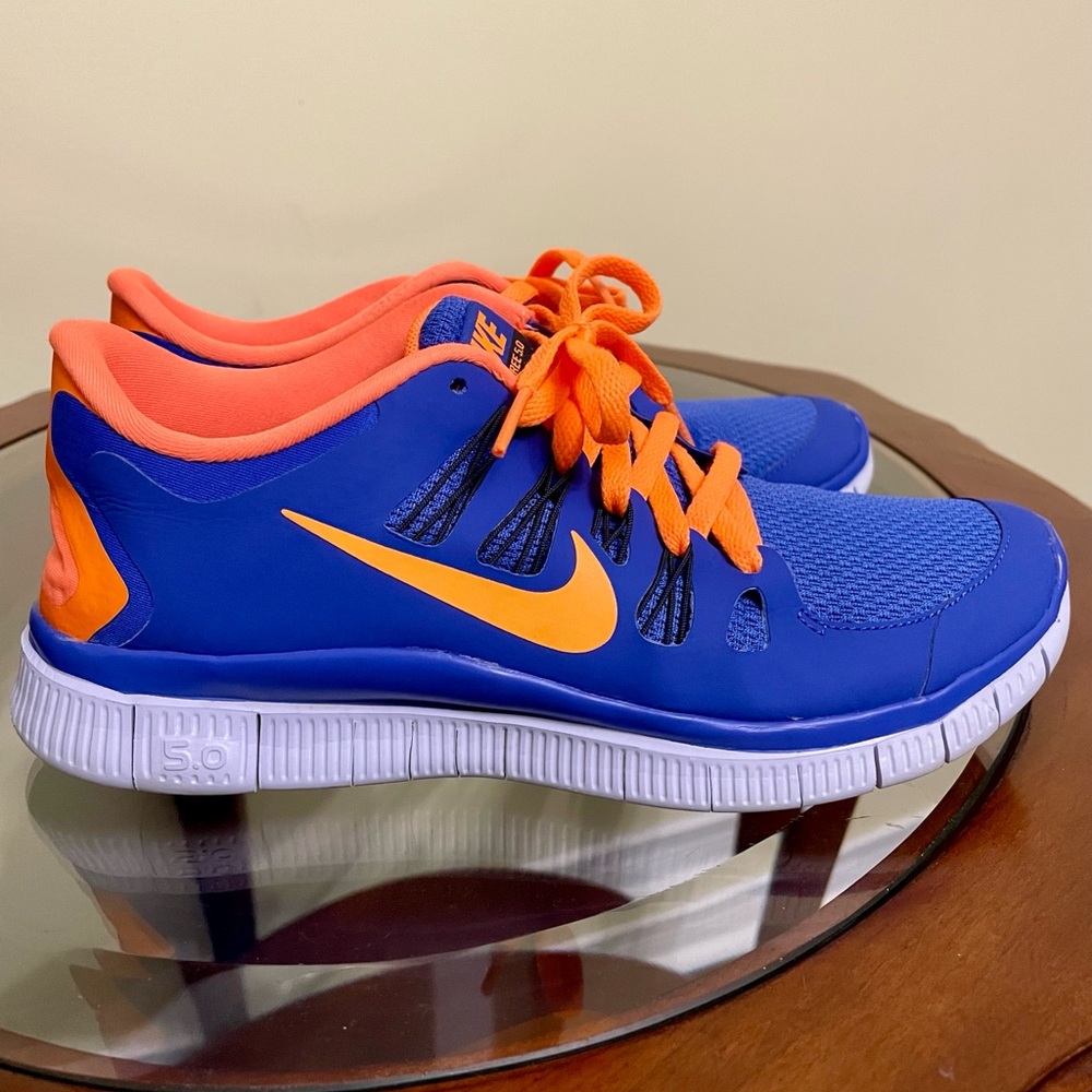 NIKE-Women’s Shoes-Size 7.5